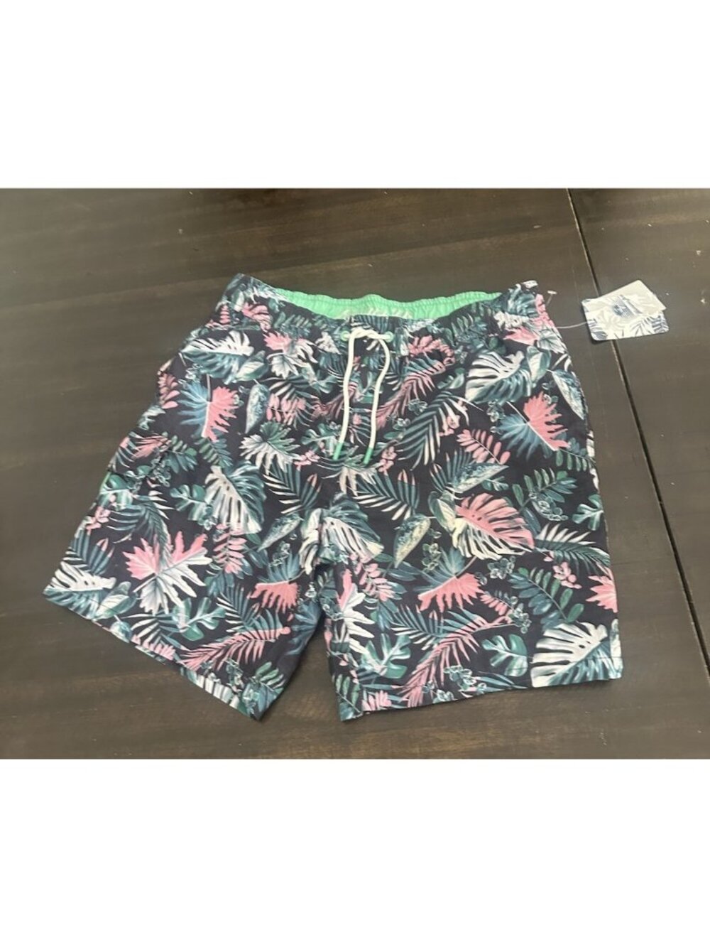 Men’s Havana Jim Swim Trunks NWT  Medium